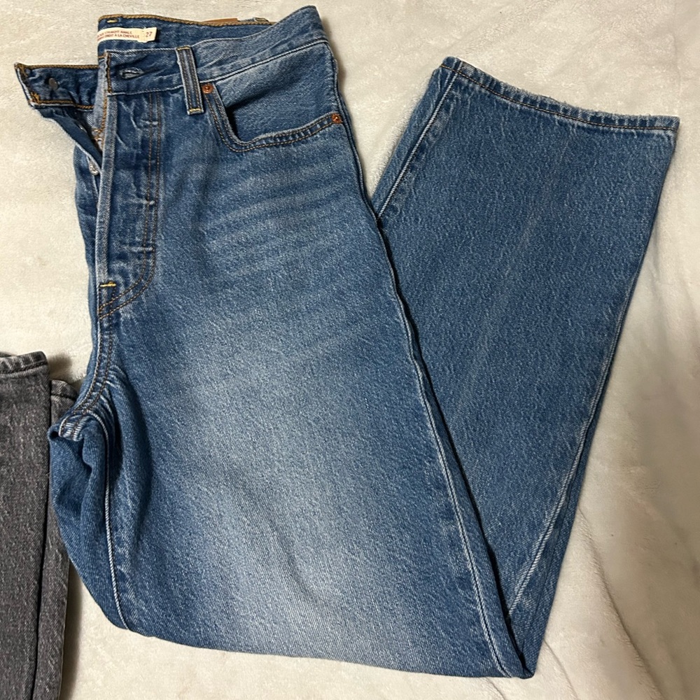 Levi’s Ribcage Straight Ankle Jeans